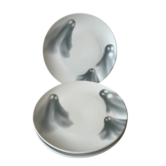 (4) Grammercy Studio Halloween Ghost Dinner Plates 10.5in Matte White Black BOO - Picture 7 of 10